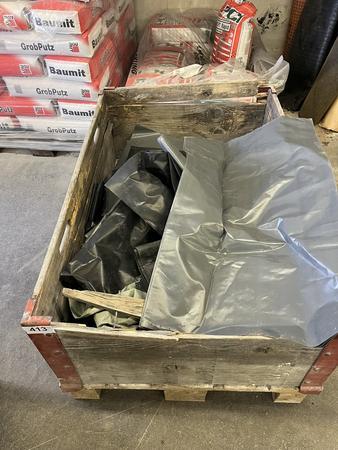 1 Palette mit PVC Kunststoffscken