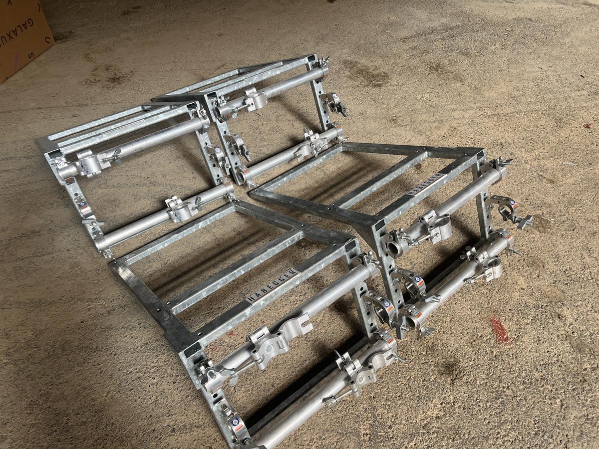 4 x Trussmount for video projectors