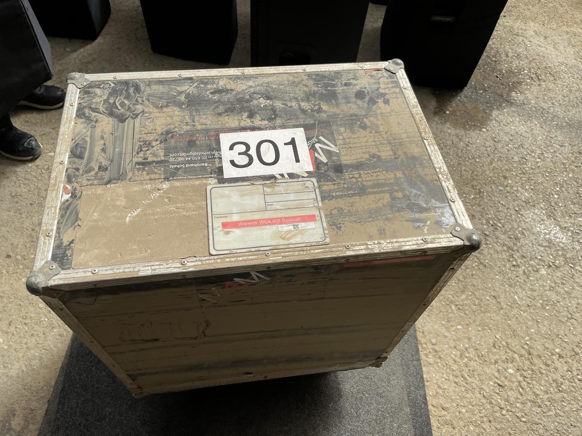 Gitarrenverstärkercase Warwick WCA408 Basscab?d=2025-04-24 21:02:14