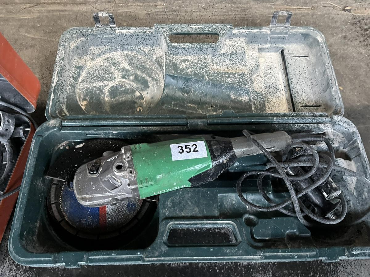 HITACHI Winkelschleifer 230 mm mit Diamantsägeblatt?d=2025-04-25 17:21:09