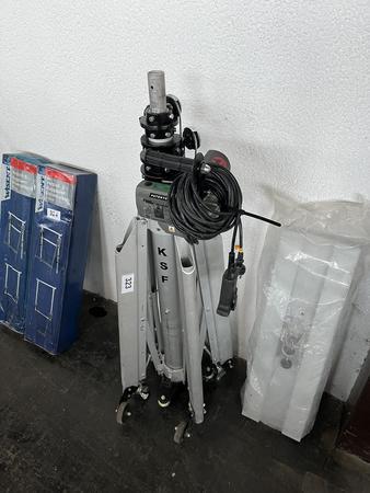 KSF Montagelift für Montagearbeiten, 200kg Tragkraft, max. 4.9m, 200kg Tragkraft, 230V, 37.5kg KSF Montagelift für Montagearbeiten, 200kg Tragkraft, max. 4.9m, 200kg Tragkraft, 230V, 37.5kg
