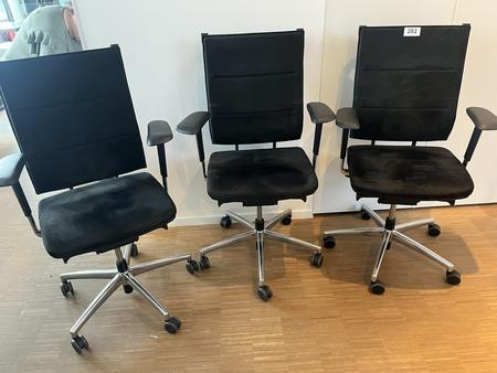 2 Stück Grammer Bürodrehstühle Office mit Armlehnen 2 Stück Grammer Bürodrehstühle Office mit Armlehnen