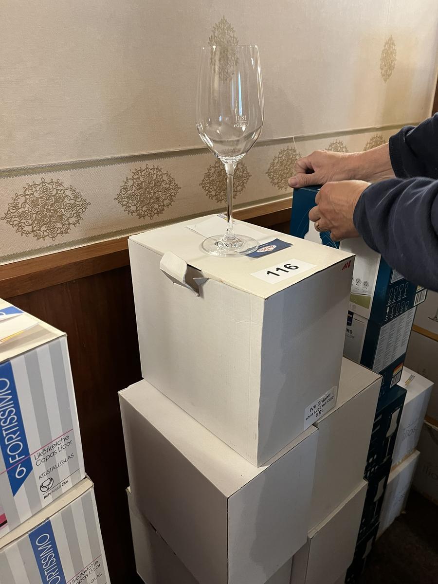 116 Stück Chianti Weingläser?d=2025-05-05 19:48:52