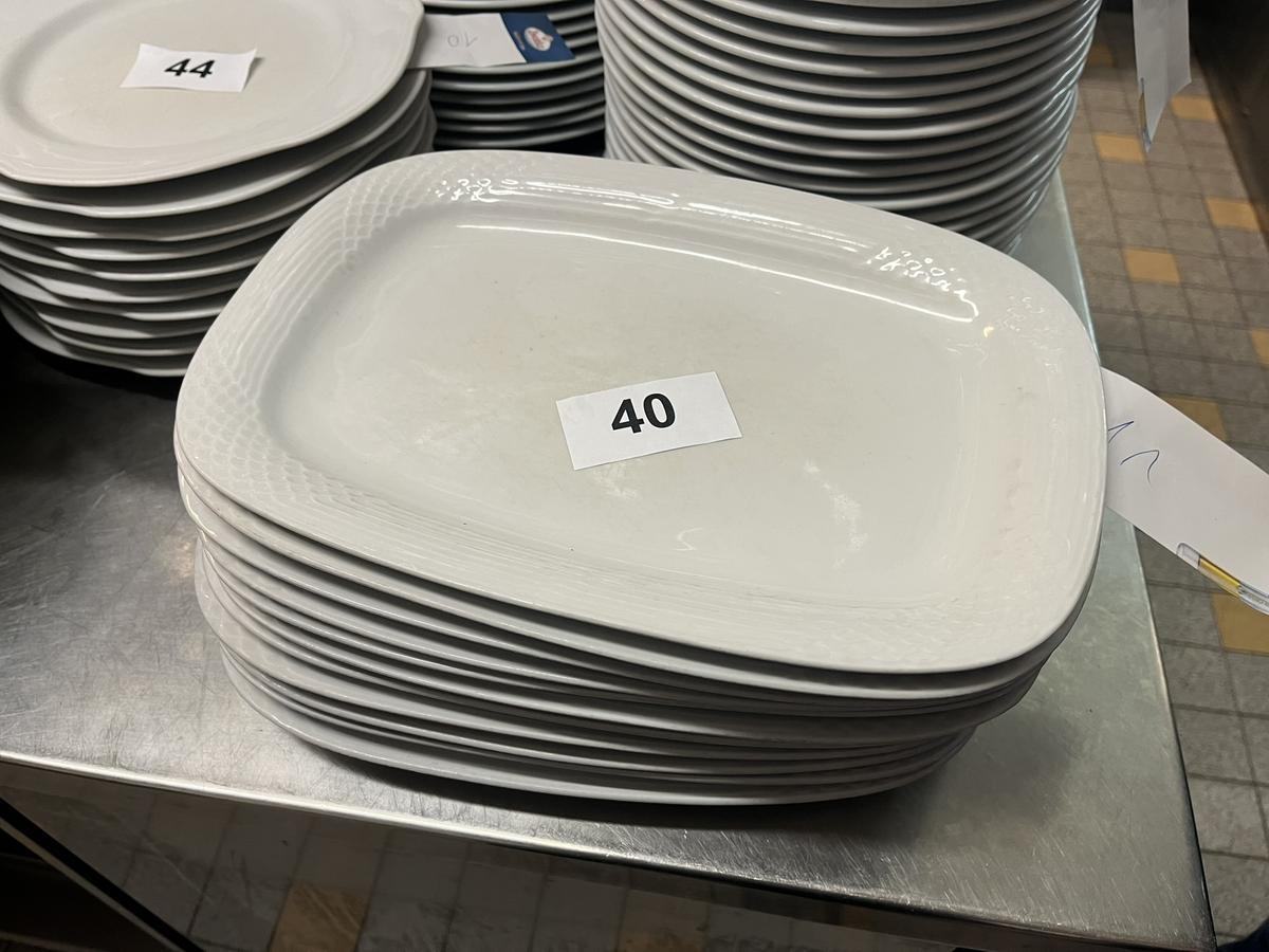 11 Stück Porzellplatten