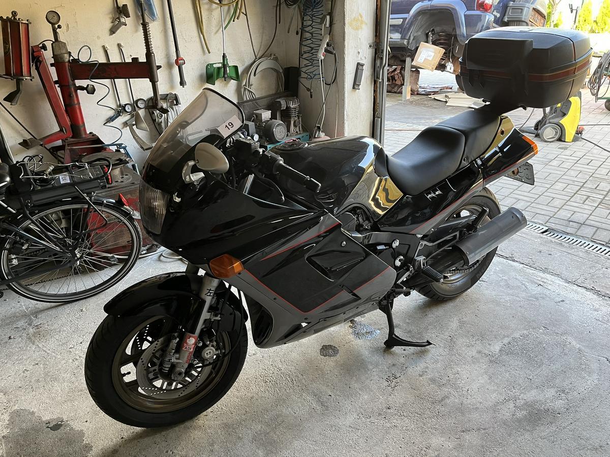 KAWASAKI Oldtimer GPZ 1000, ca. 61000 km, Bj. 1987?d=2025-05-01 00:23:19