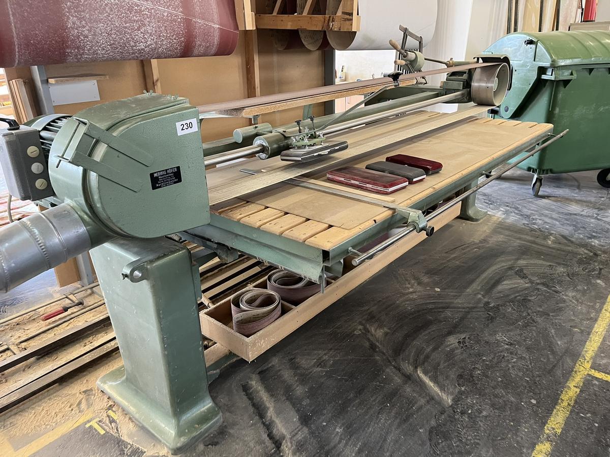 HÖFER Bandschleifmaschine Tisch ca. 2500/1000 mm