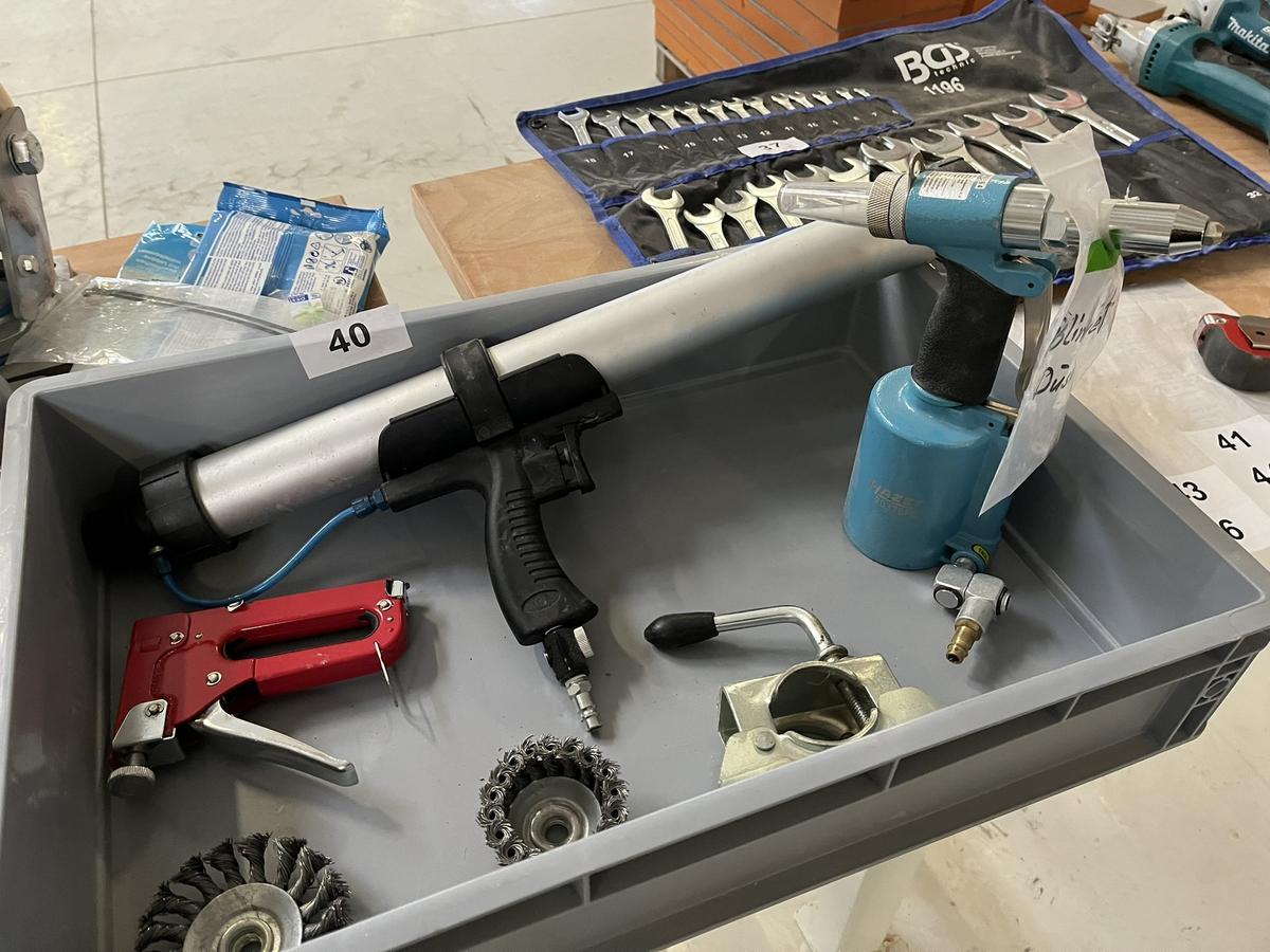 Druckluftnietpistole / Kartuschenpresse