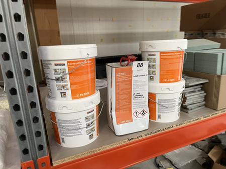 4 Behälter BAUDER LIQUITEC PU Detail je 6 kg , 1 x Reinger 4 Behälter BAUDER LIQUITEC PU Detail je 6 kg , 1 x Reinger