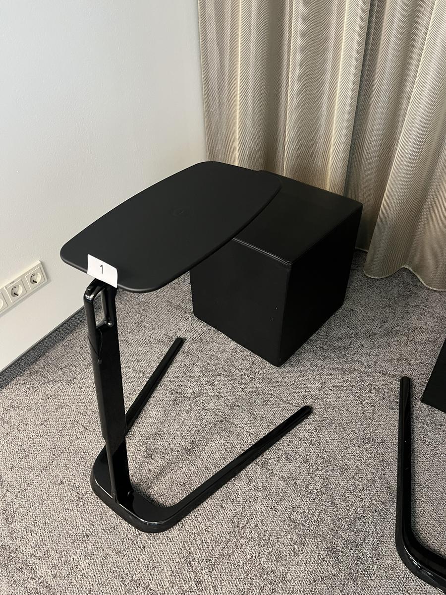 höhenverstellbarer Konferenz-,Beistelltisch ca.50/28 cm mit Hocker 40/40 cm