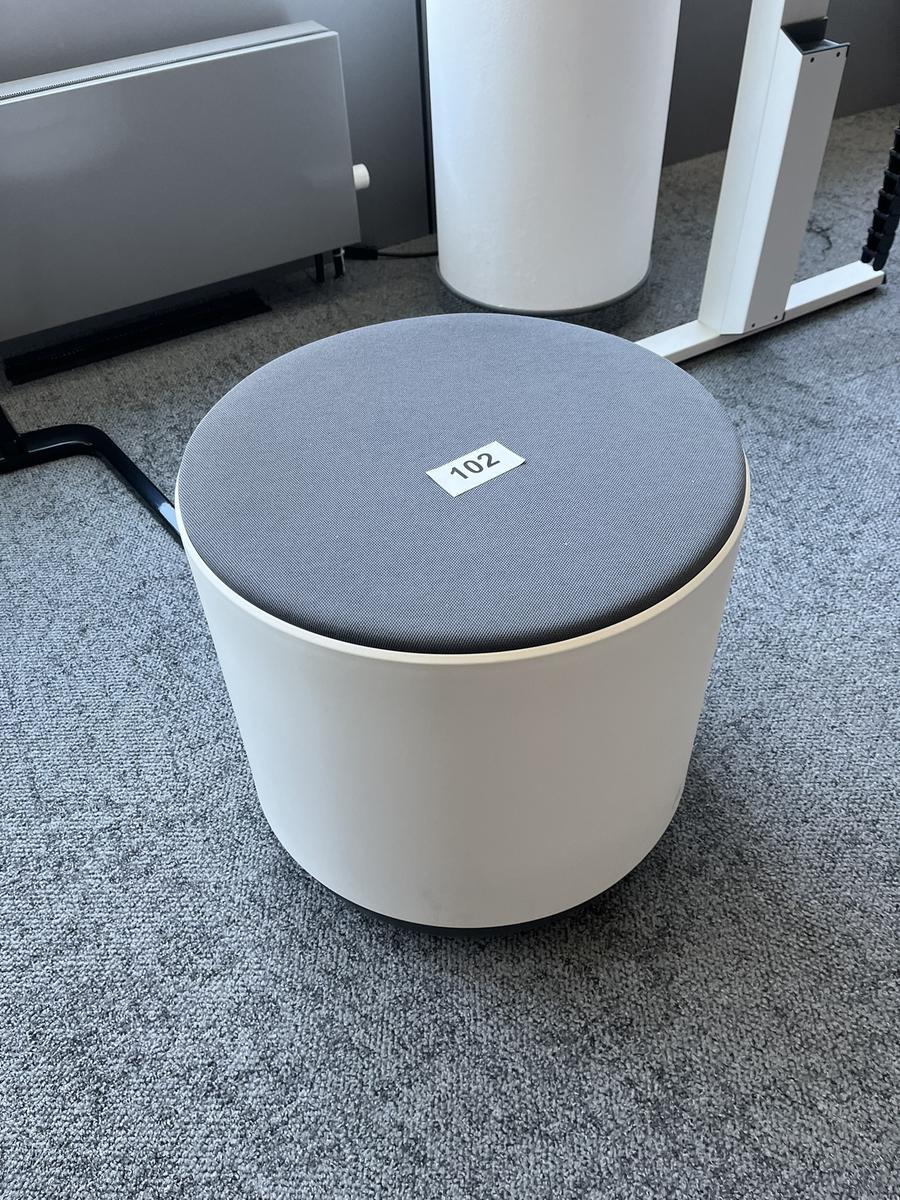Steelcase Designerhocker mit Kippfunktion