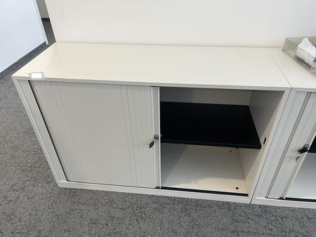 Aktenschrank Steelcase ca. 120/44/72 cm 2 Ordnerhöhen Aktenschrank Steelcase ca. 120/44/72 cm 2 Ordnerhöhen
