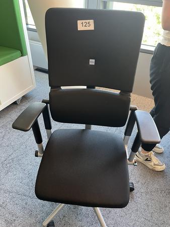 Steelcase Bürodrehstuhl anthrazit mit Armlehne höhenverstellbar Steelcase Bürodrehstuhl anthrazit mit Armlehne höhenverstellbar