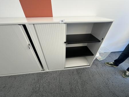 Aktenschrank weiss ca. 120/115 cm Steelcase mit Rollotüre Aktenschrank weiss ca. 120/115 cm Steelcase mit Rollotüre
