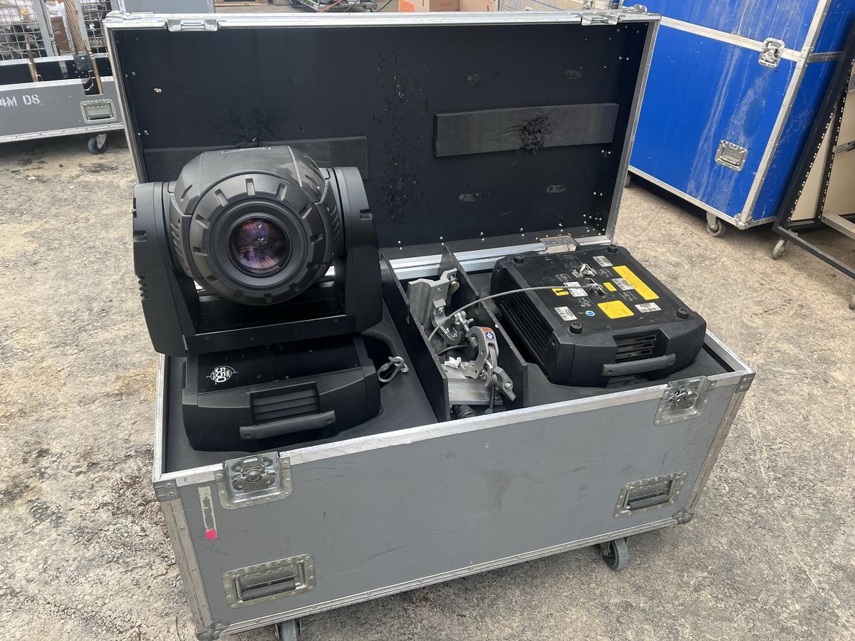 2 x Martin MAC 550 Profile incl. Amptown SIPS Case?d=2025-05-15 06:49:50