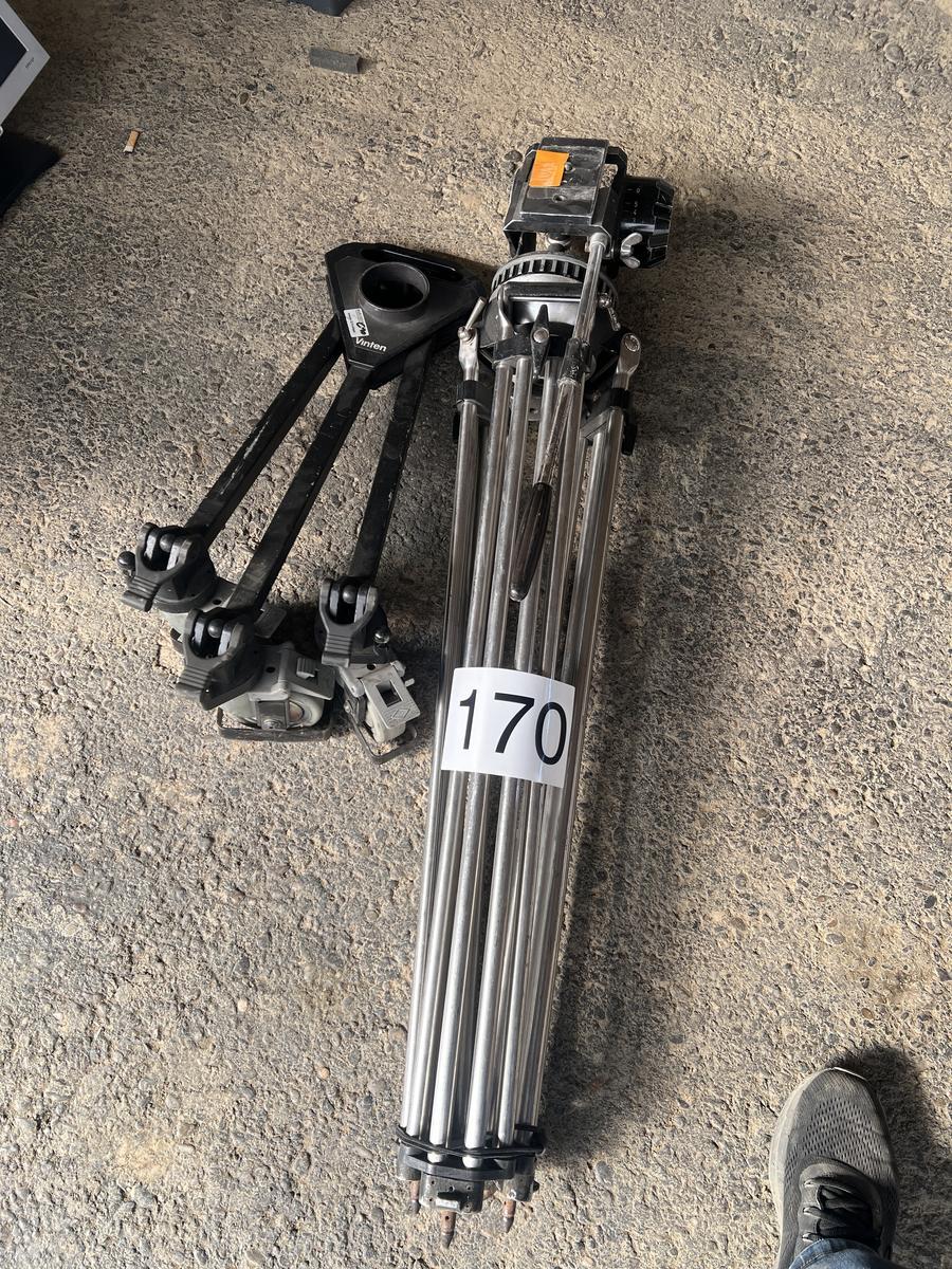 Vinten Kamerastativ mit Rollspinne?d=2025-05-15 09:40:04