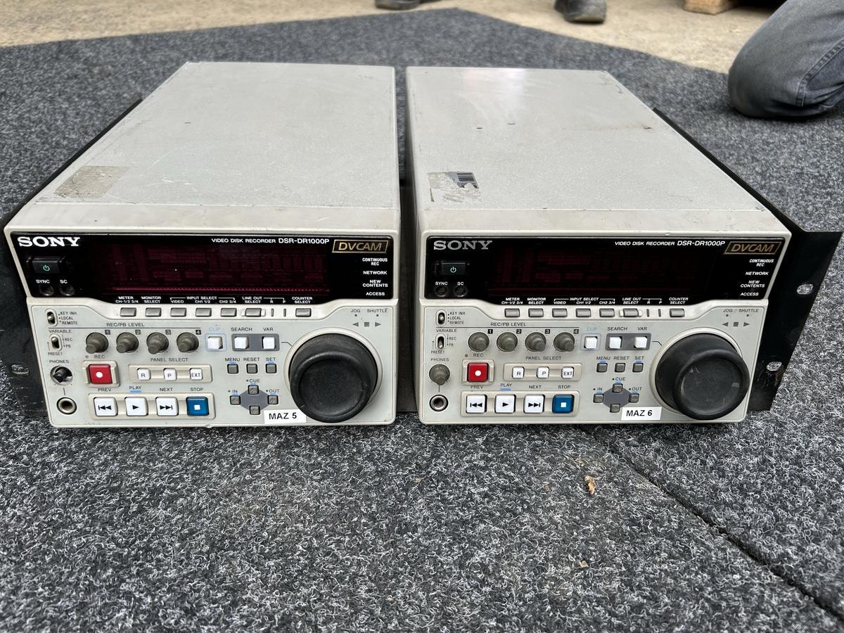 2 x Sony DSR 1000