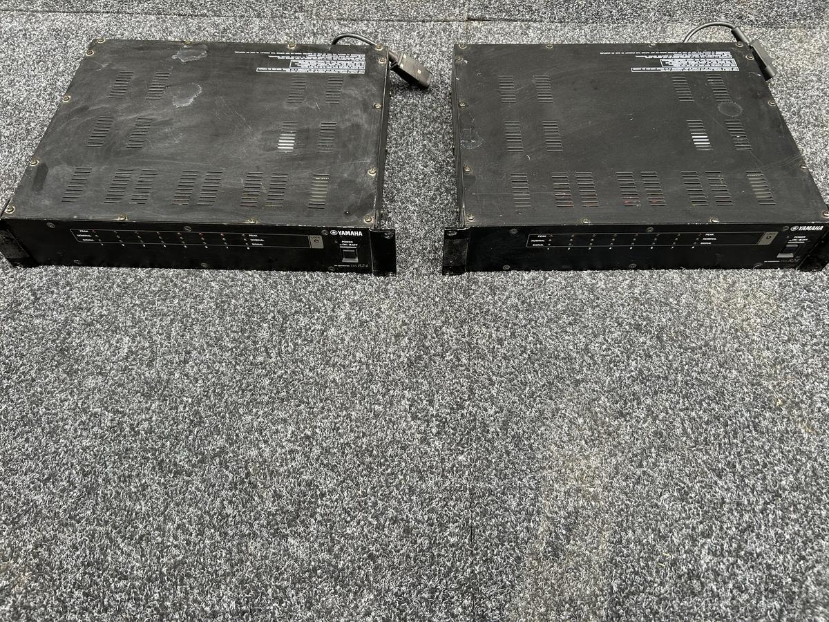 2 x Yamaha DA824