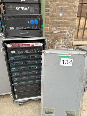Yamaha PM5D digital audio mixer + Optocore stagebox 48/16 incl. Yamaha AD/DA´s Yamaha PM5D digital audio mixer + Optocore stagebox 48/16 incl. Yamaha AD/DA´s