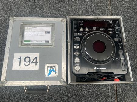 Pioneer CDJ-1000MK3, CD-Player inkl. Amptown Case Pioneer CDJ-1000MK3, CD-Player inkl. Amptown Case