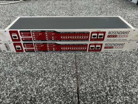 2 x Rosendahl nanoClock 2 x Rosendahl nanoClock