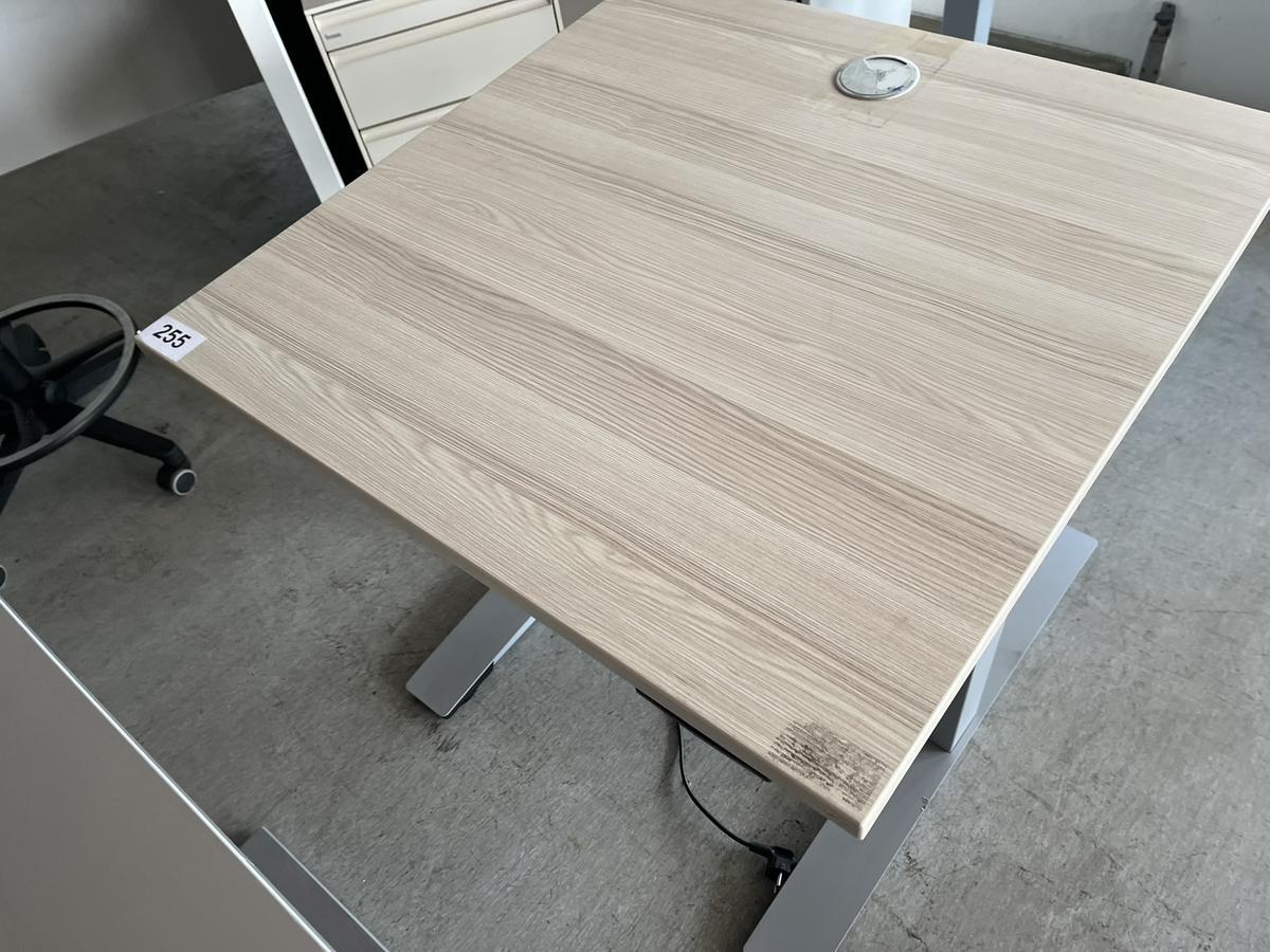 elektrisch höhenverstellbarer Schreibisch 80/80 cm