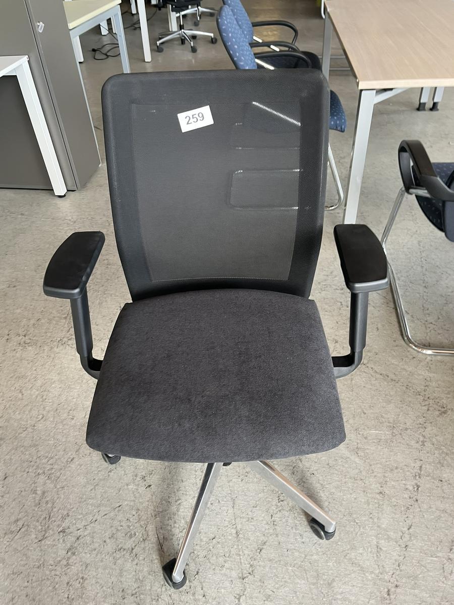 Bürodrehstuhl schwarz