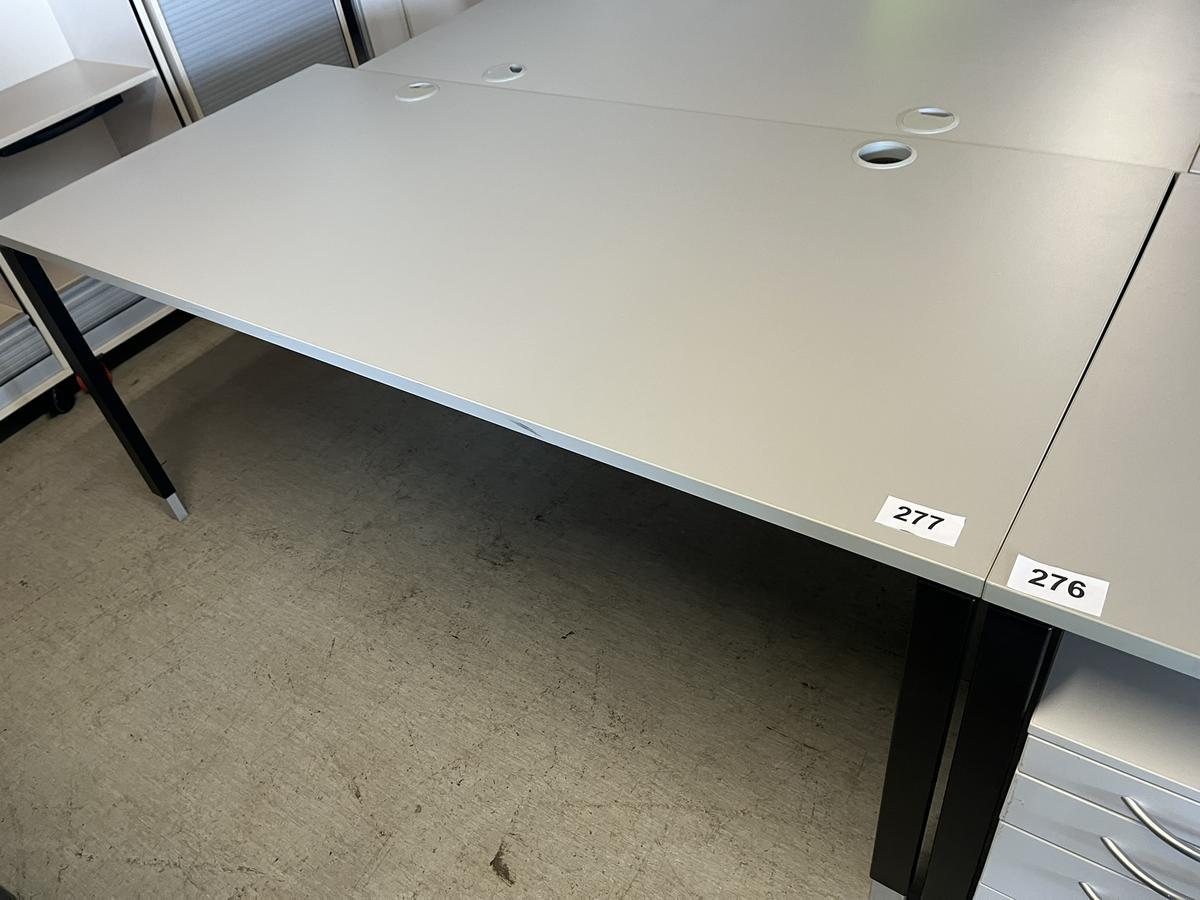 HALI Schreibtisch ca. 170x80 cm?d=2025-05-20 06:42:47