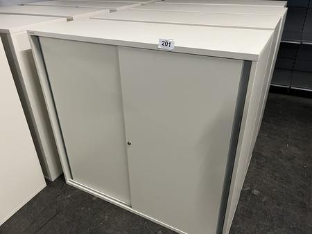 Neudörfler Aktenschrank 120/110 cm 3 Ordnerhöhen mit Schlüssel Neudörfler Aktenschrank 120/110 cm 3 Ordnerhöhen mit Schlüssel