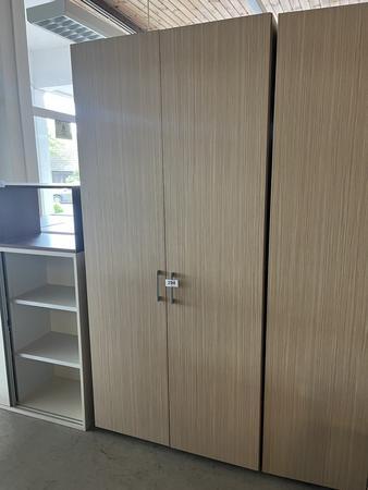 BLAHA Aktenschrank ca. 100/45/220 cm mit Doppeltüre neuwertig BLAHA Aktenschrank ca. 100/45/220 cm mit Doppeltüre neuwertig