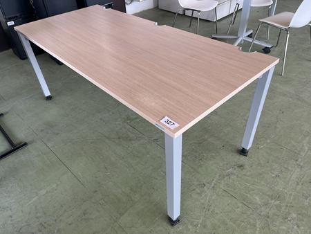 Schreibtisch 180/80 cm Schreibtisch 180/80 cm