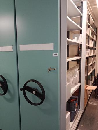 Rollregal / Archivregalanlage bestehend aus 15 Stk. Rollelementen je 400x70x270cm