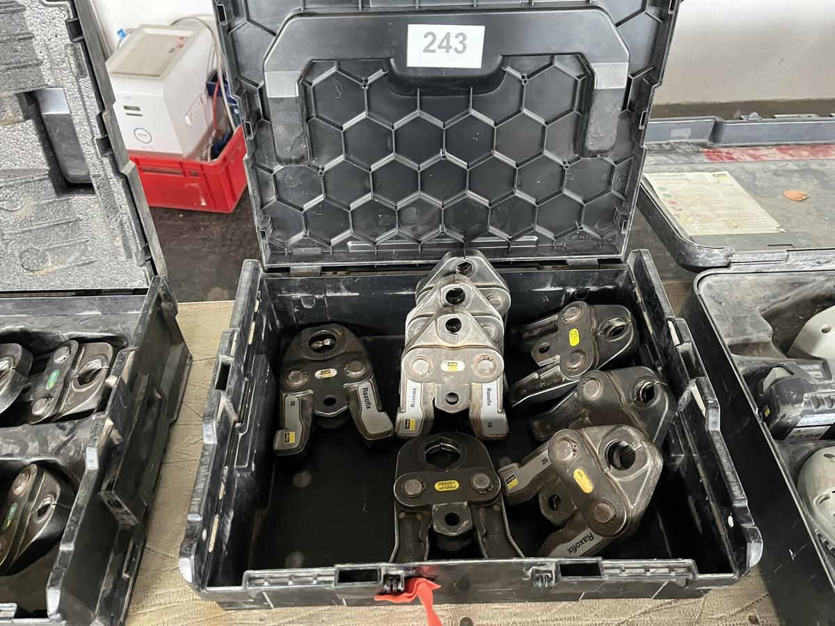 8 Stück Raxofix unterschiedliche Größen?d=2025-05-23 13:07:02