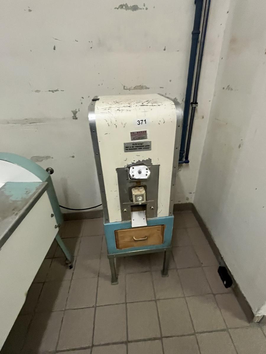 Handschuh Semmelschneidmaschine?d=2025-05-23 11:05:46