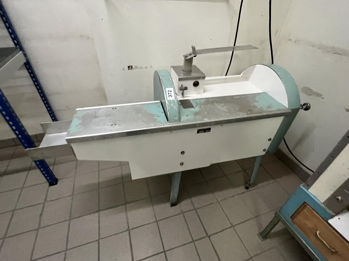Handschuh SBM Brotschneidmaschine?d=2025-05-23 11:04:38