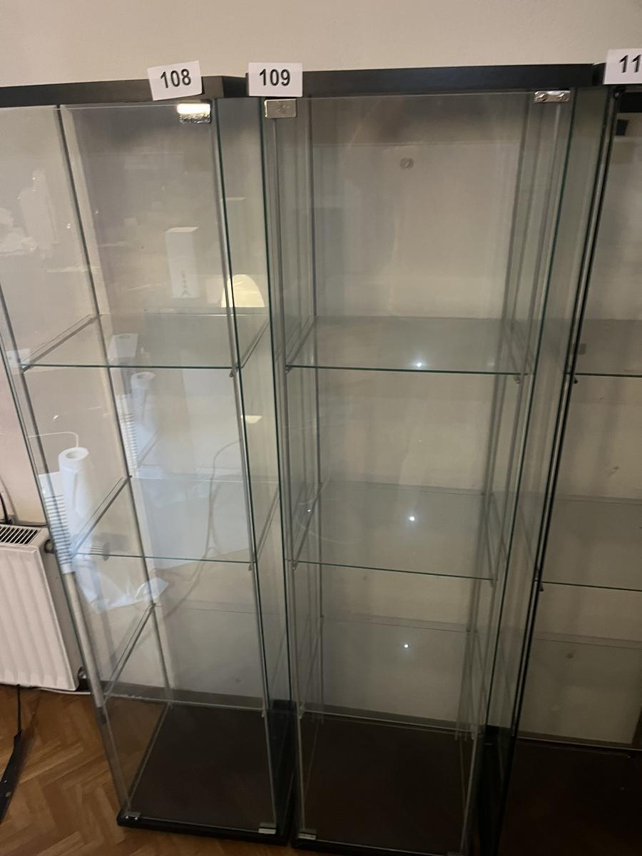 Glasvitrine mit 4 Fachebenen 40 x 35 x 150 cm?d=2025-06-07 21:09:37