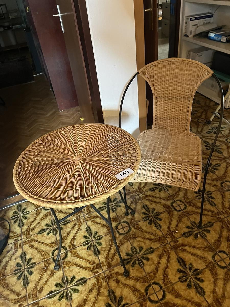 Rattantisch mit Stuhl DM 55 cm