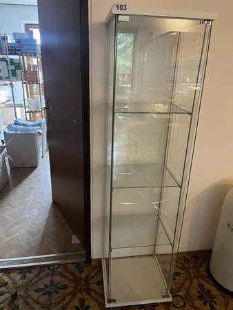 Glasvitrine mit 4 Fachebenen 40 x 35 x 150 cm Glasvitrine mit 4 Fachebenen 40 x 35 x 150 cm