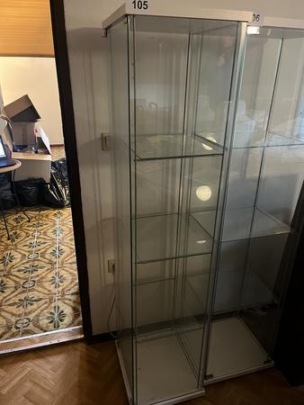 Glasvitrine mit 4 Fachebenen 40 x 35 x 150 cm Glasvitrine mit 4 Fachebenen 40 x 35 x 150 cm