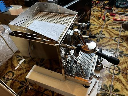 Verbriksneue Espressomaschine Butterfly Typ 4051AInox Verbriksneue Espressomaschine Butterfly Typ 4051AInox