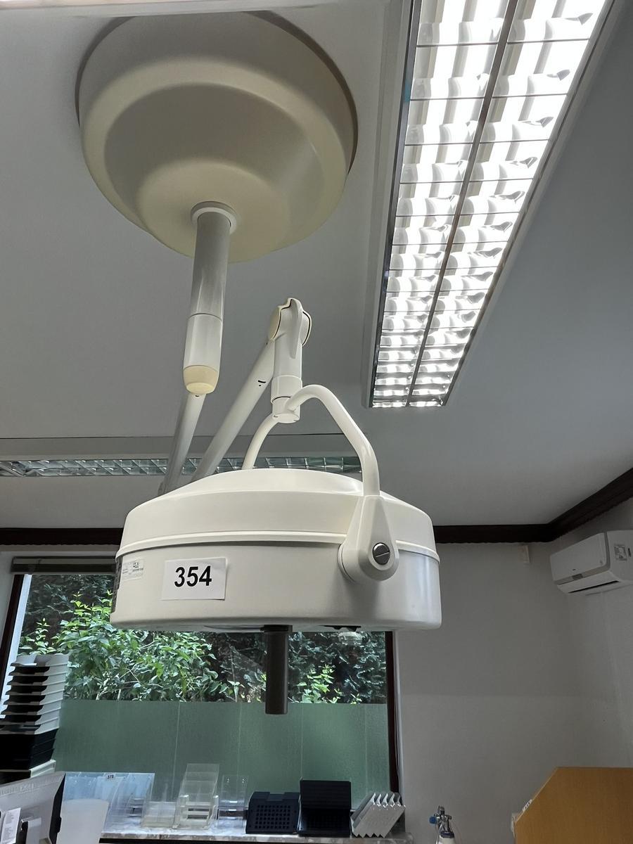 Triaflex Untersuchungsleuchte mit Deckenmontage für Diagnose