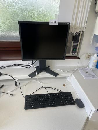 PC Anlage mit Monitor und Tastatur PC Anlage mit Monitor und Tastatur