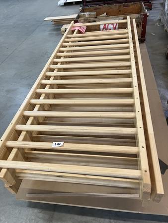 Sprossenwand 1-feldrig fix, 2600x900mm (Holme Fichte,16 ovale Sprossen)