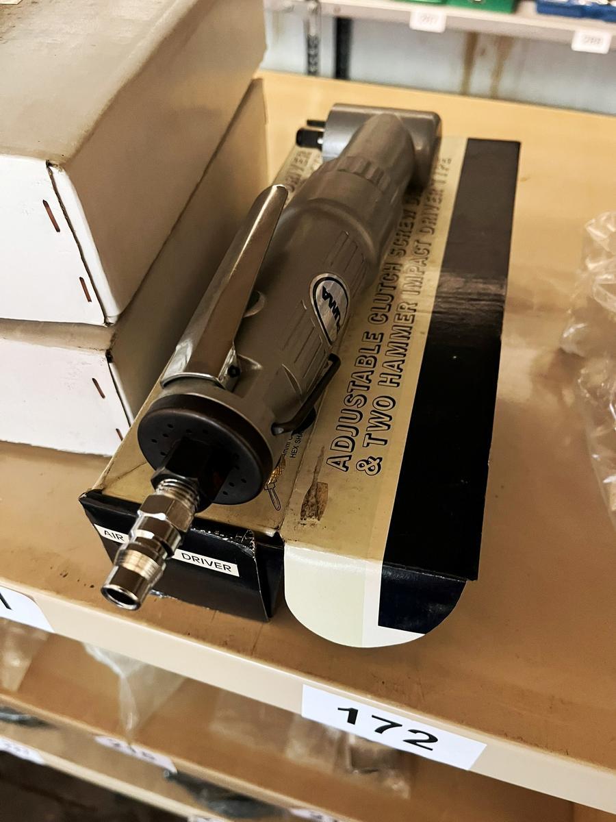 Pneumatische Winkelbohrmaschine