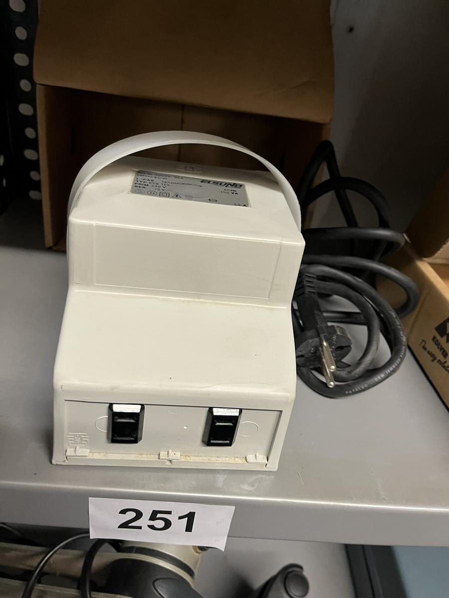 Trafo 220 Volt auf 12 Volt?d=2025-06-18 12:09:18