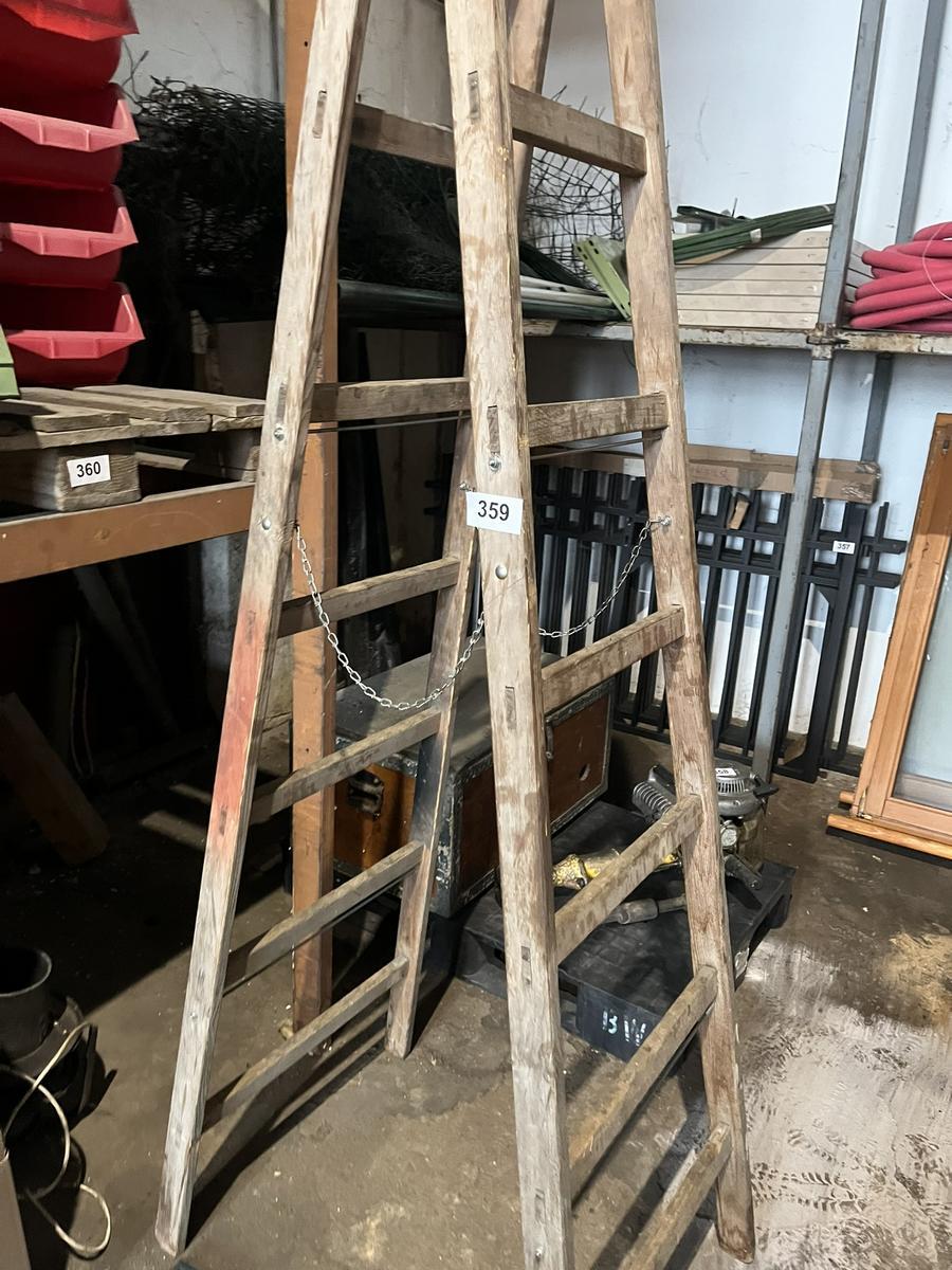 Holz Stehleiter, 7sprossig?d=2025-06-18 11:52:17