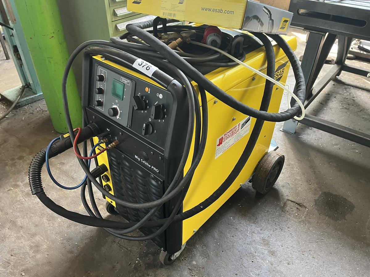 ESAB MIG C420w PRO Schweißmaschine plus Schlauchpaket?d=2025-06-18 11:51:12