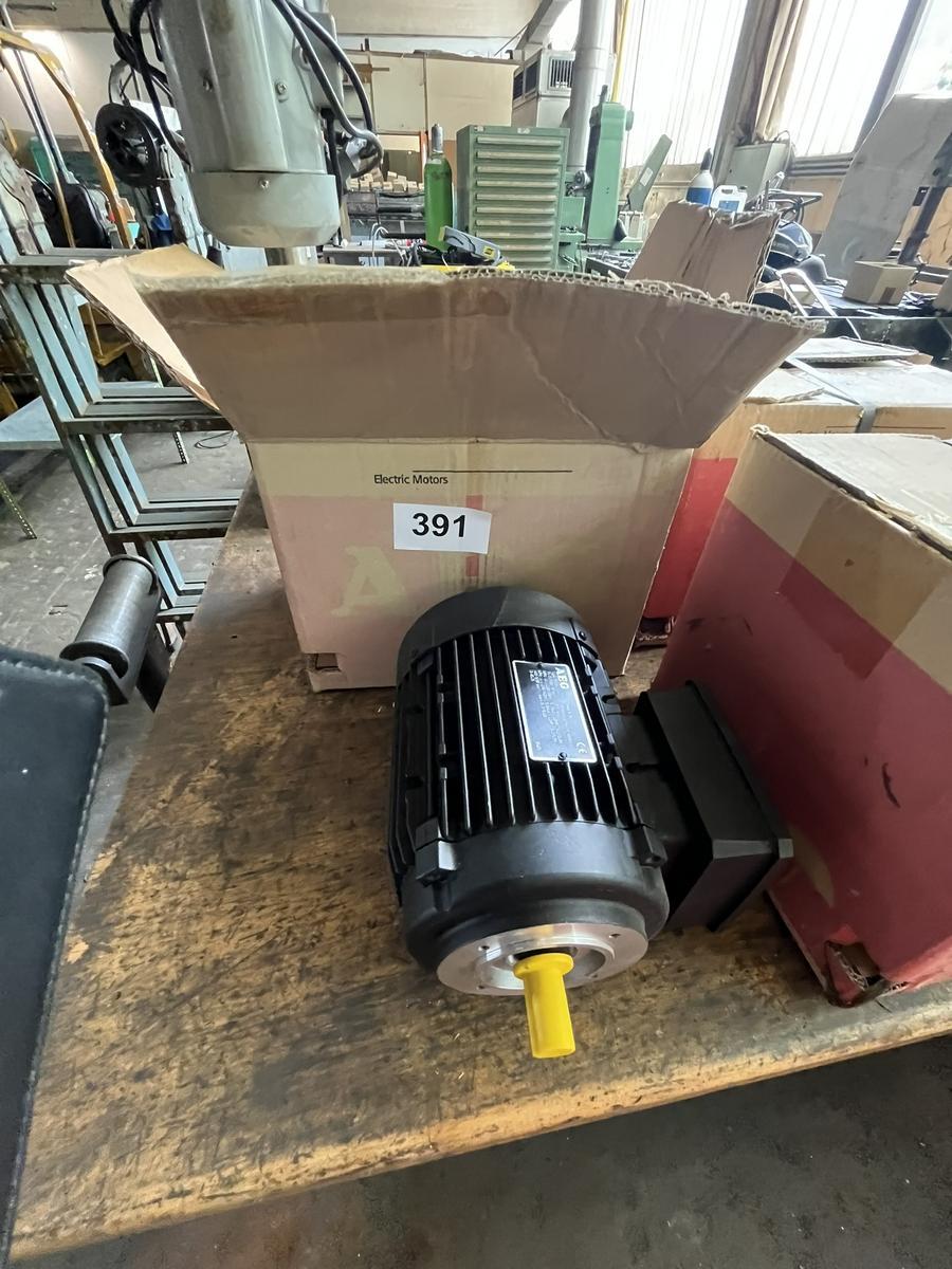 AEG Elektromotor Typ AM80Z BA4, 0.75kW, neu?d=2025-06-18 12:02:13