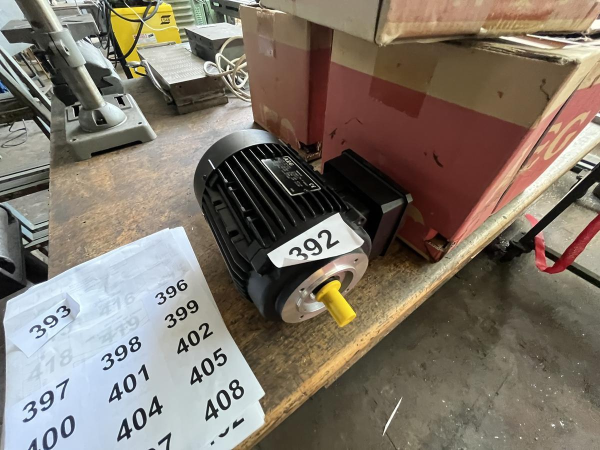 AEG Elektromotor Typ AM80Z BA4, 0.75kW, neu?d=2025-06-18 11:57:34