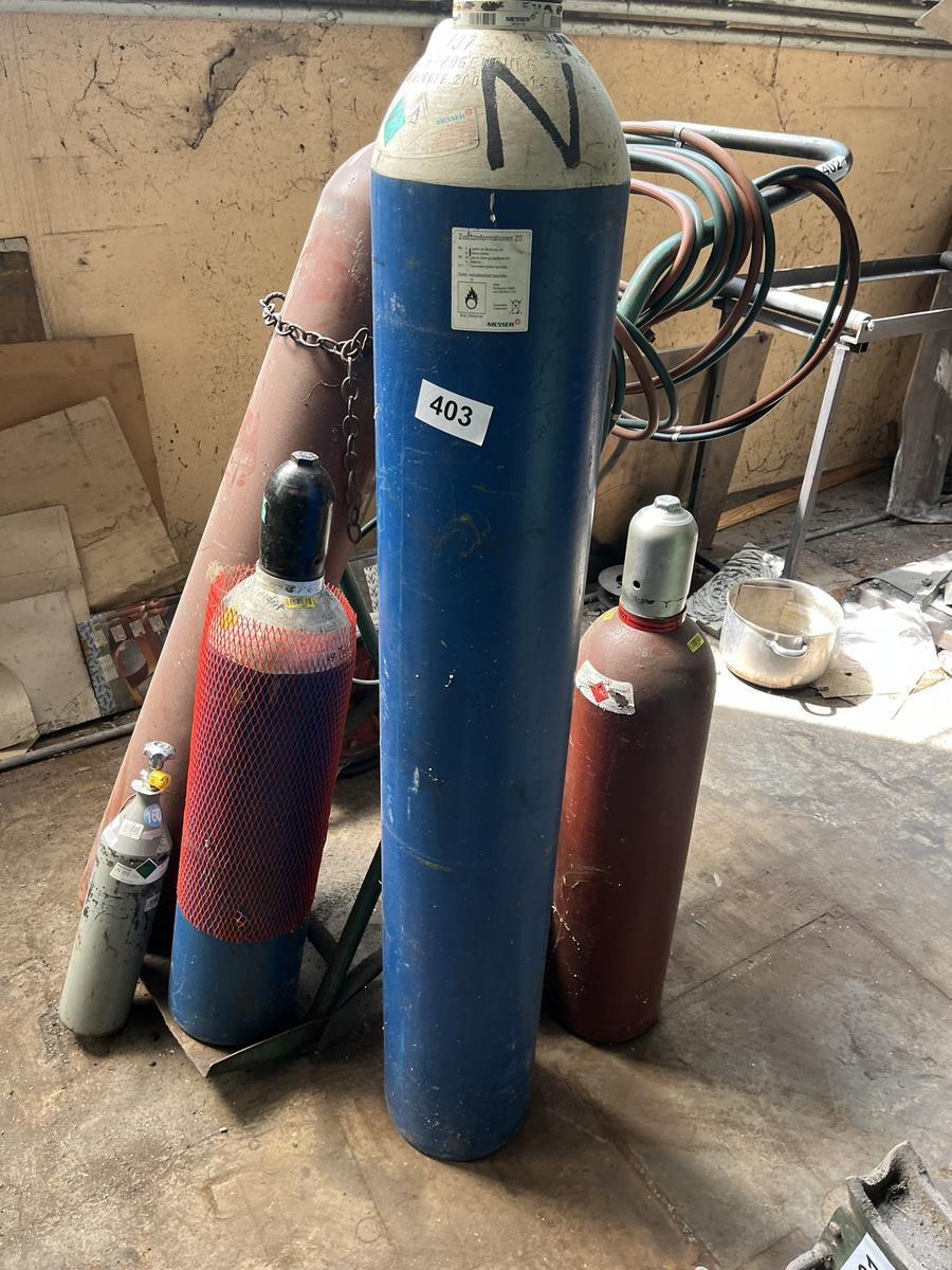 2 x 33kg Flaschen und 2 x 11kg Flaschen?d=2025-06-18 12:07:06