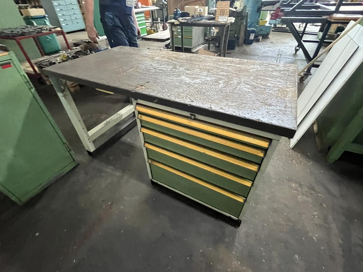 Werkbank mit Junior Parallelschraubstock plus 6ladigem Schrank ohne Inhalt, 2000x700x850mm